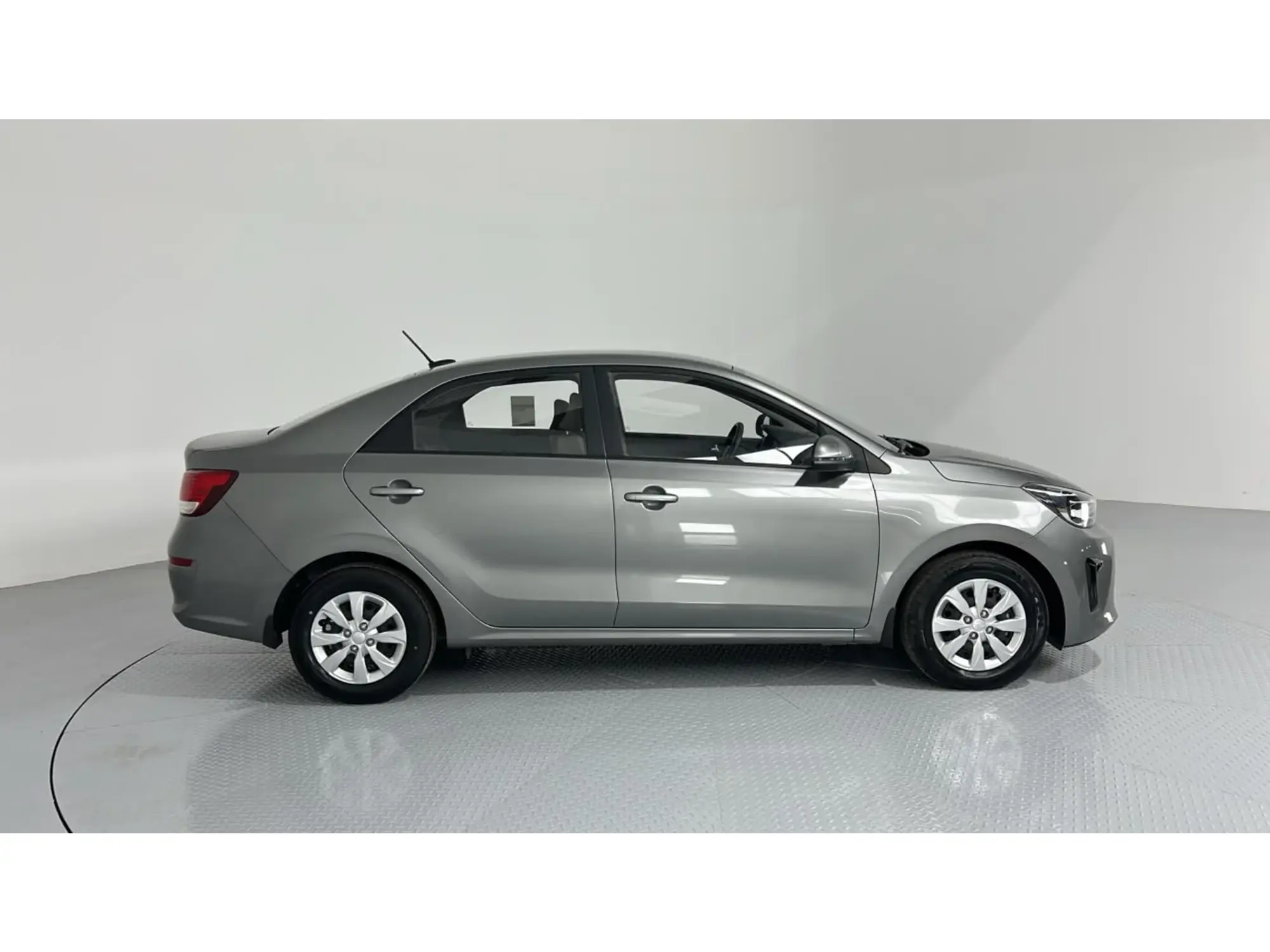 KIA Pegas Standard 2024