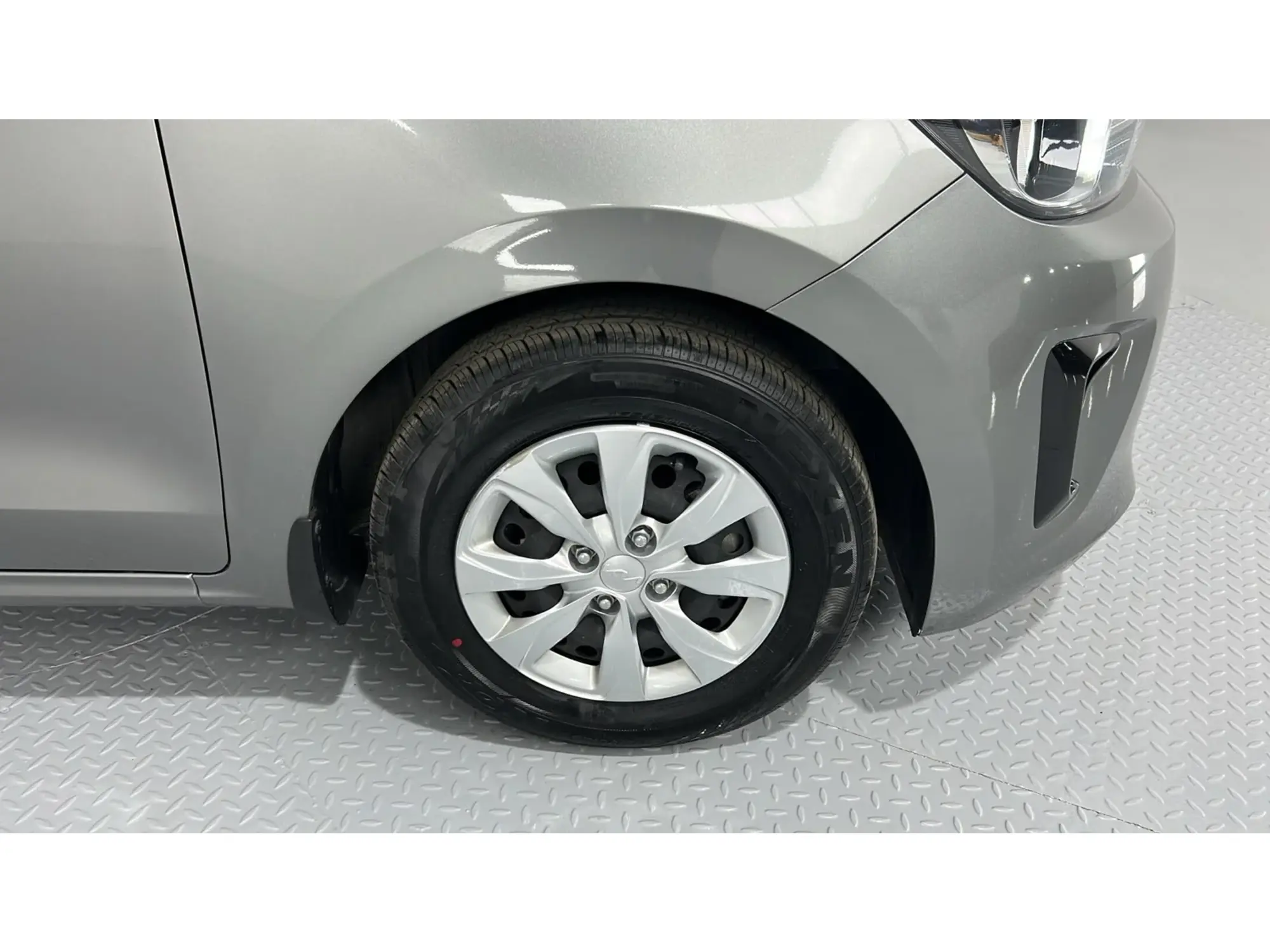 KIA Pegas Standard 2024