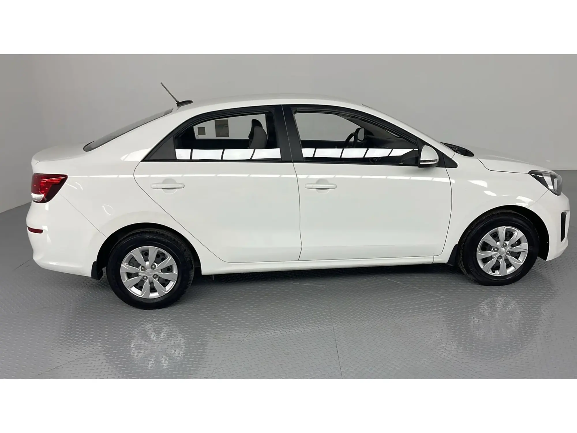 KIA Pegas GL 2026