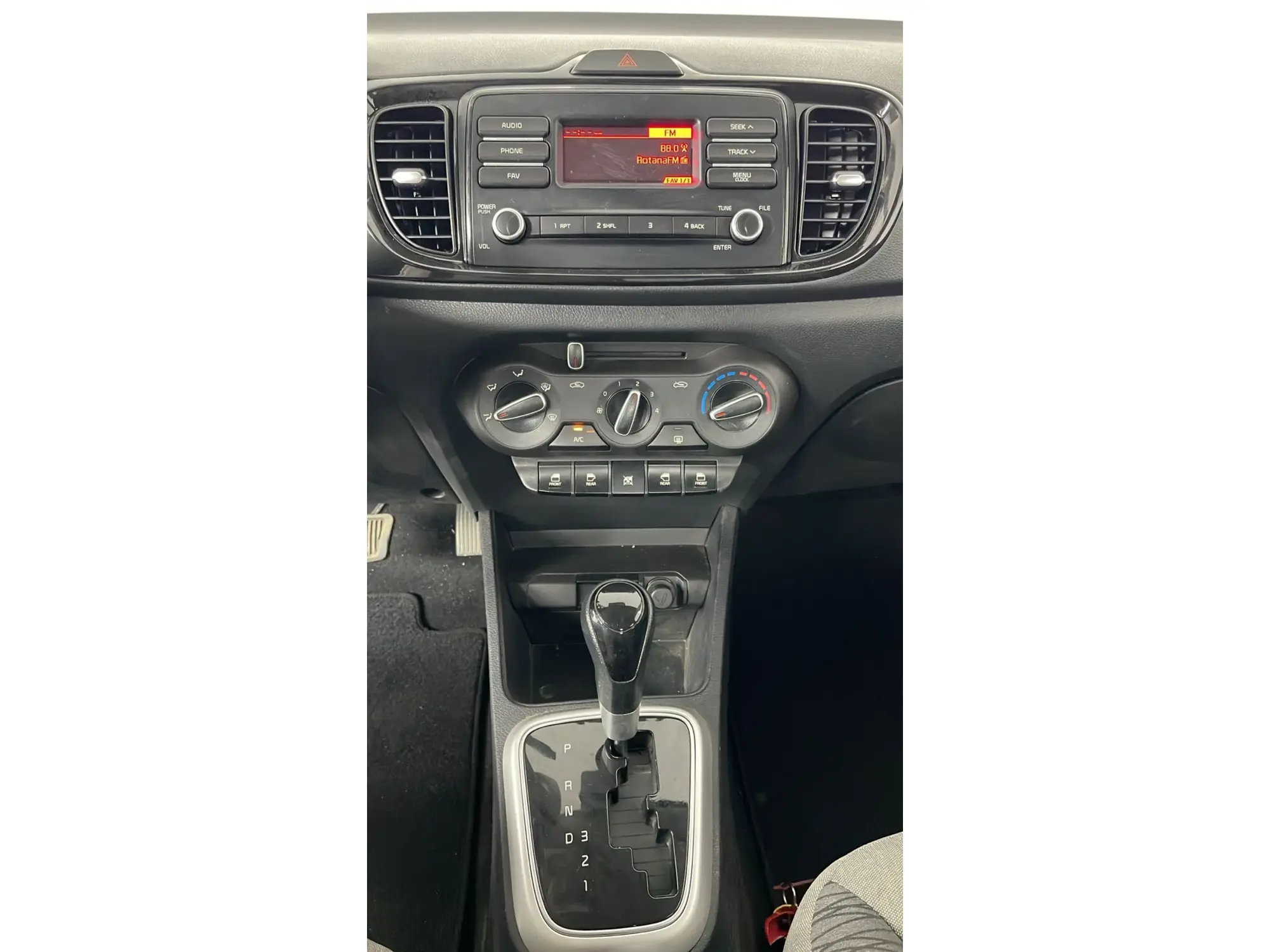KIA Pegas GL 2026
