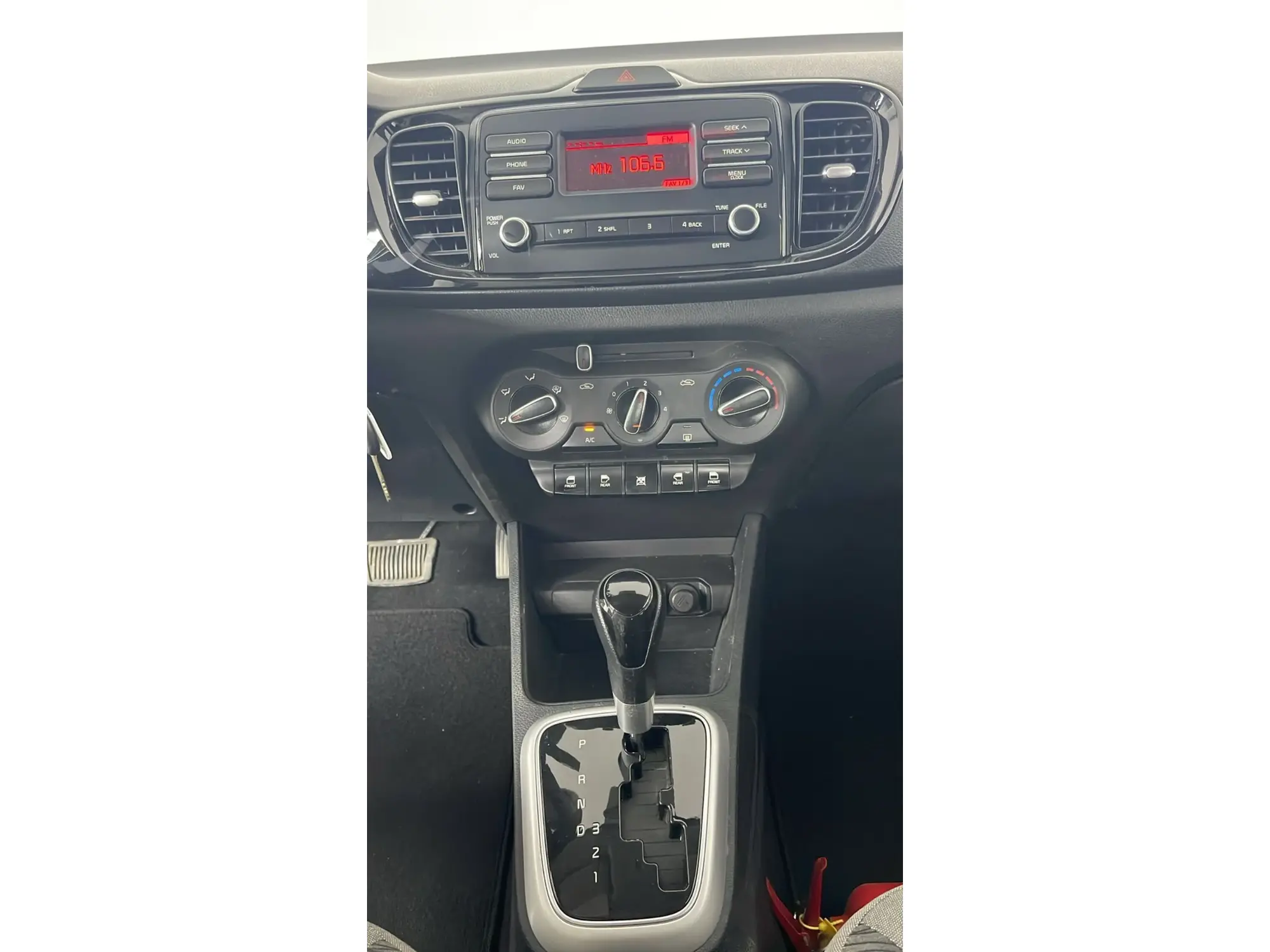 KIA Pegas GL 2026