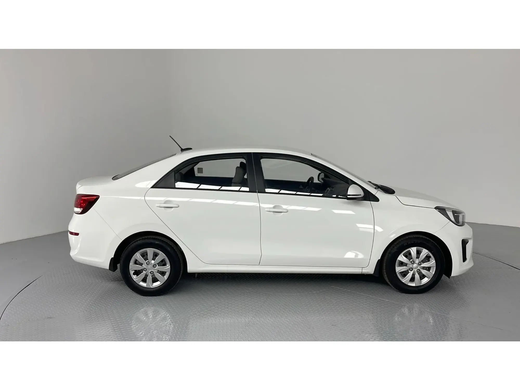 KIA Pegas GL 2026