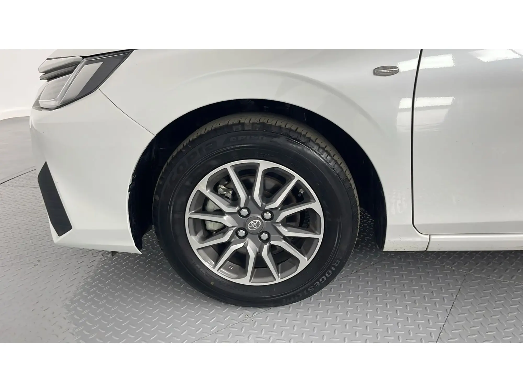 Toyota Yaris Y 2026
