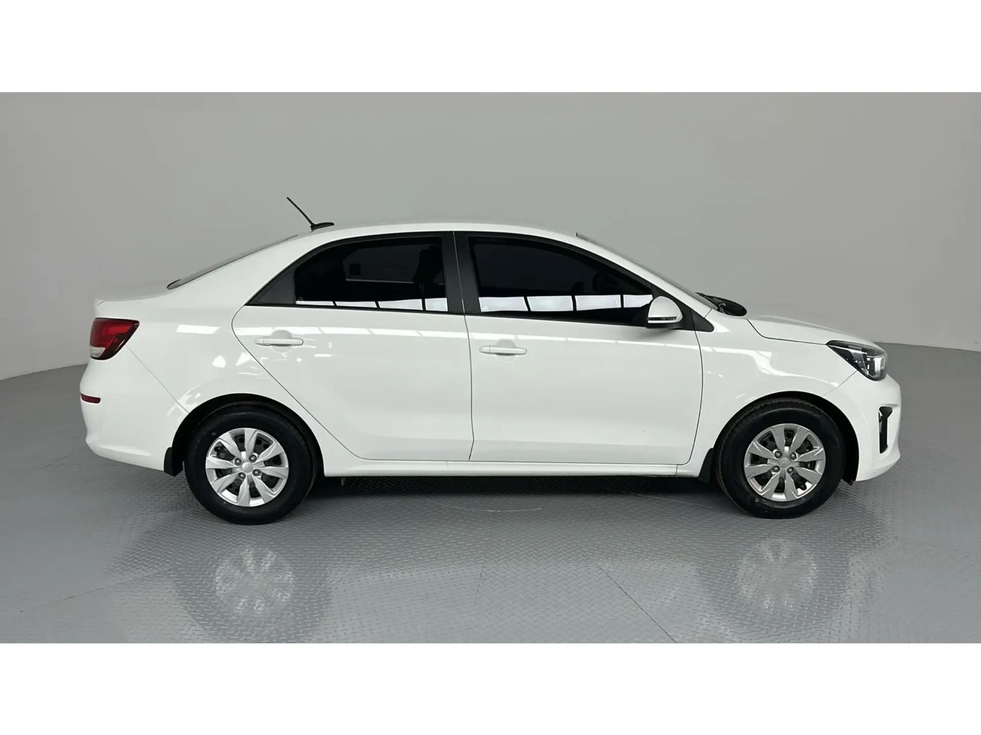 KIA Pegas GL 2026