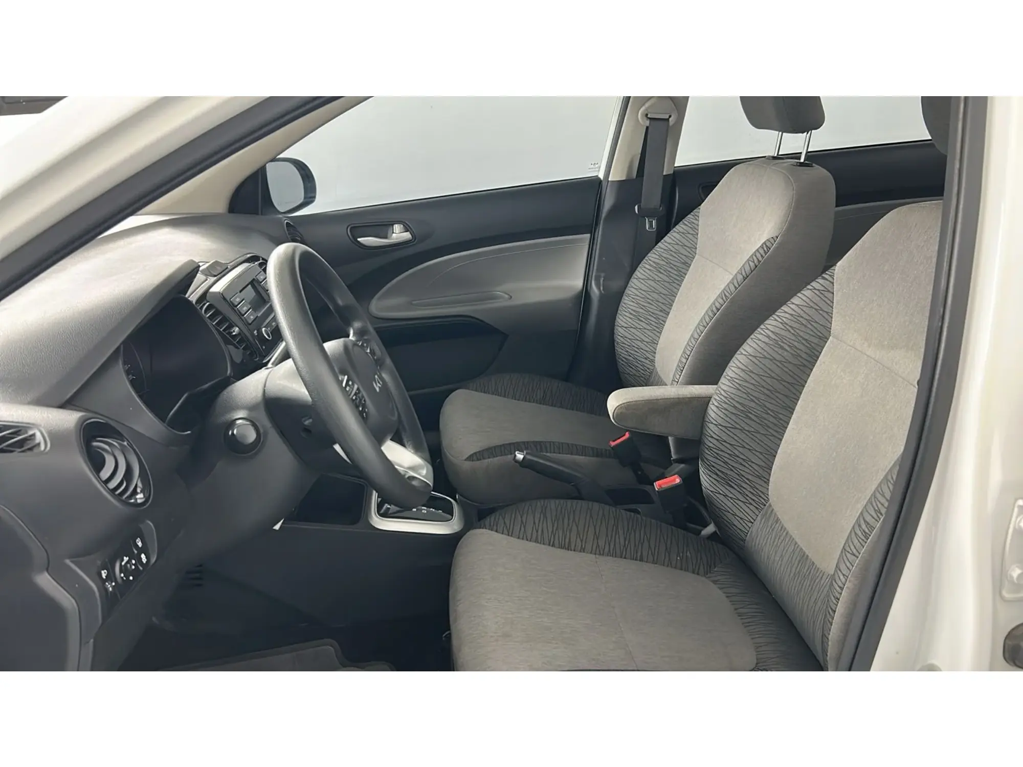 KIA Pegas GL 2026