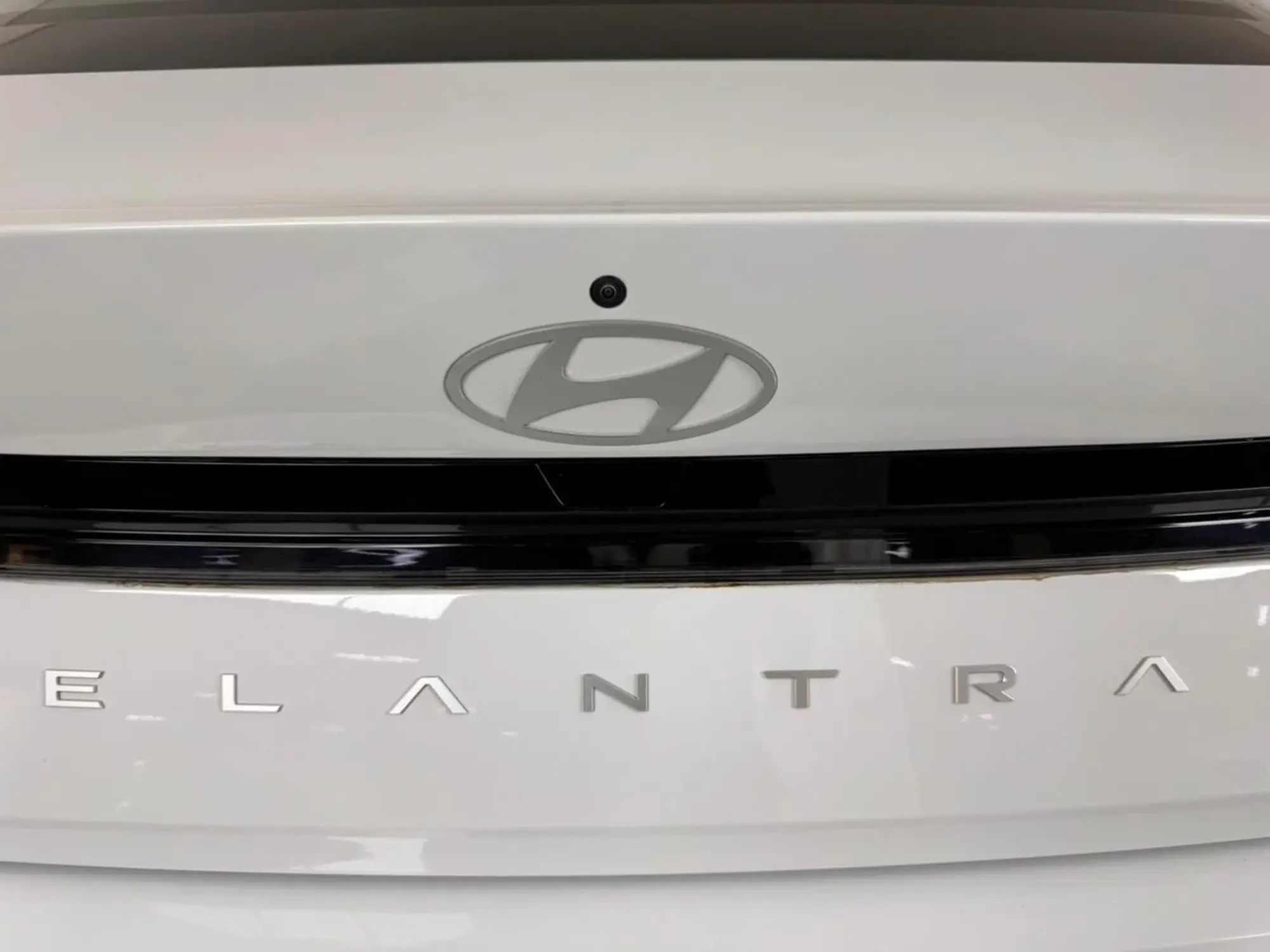 Hyundai Elantra Smart 2026