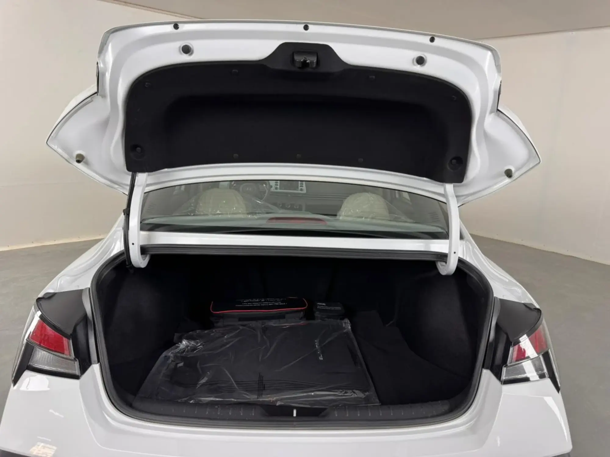 Hyundai Elantra Smart 2026