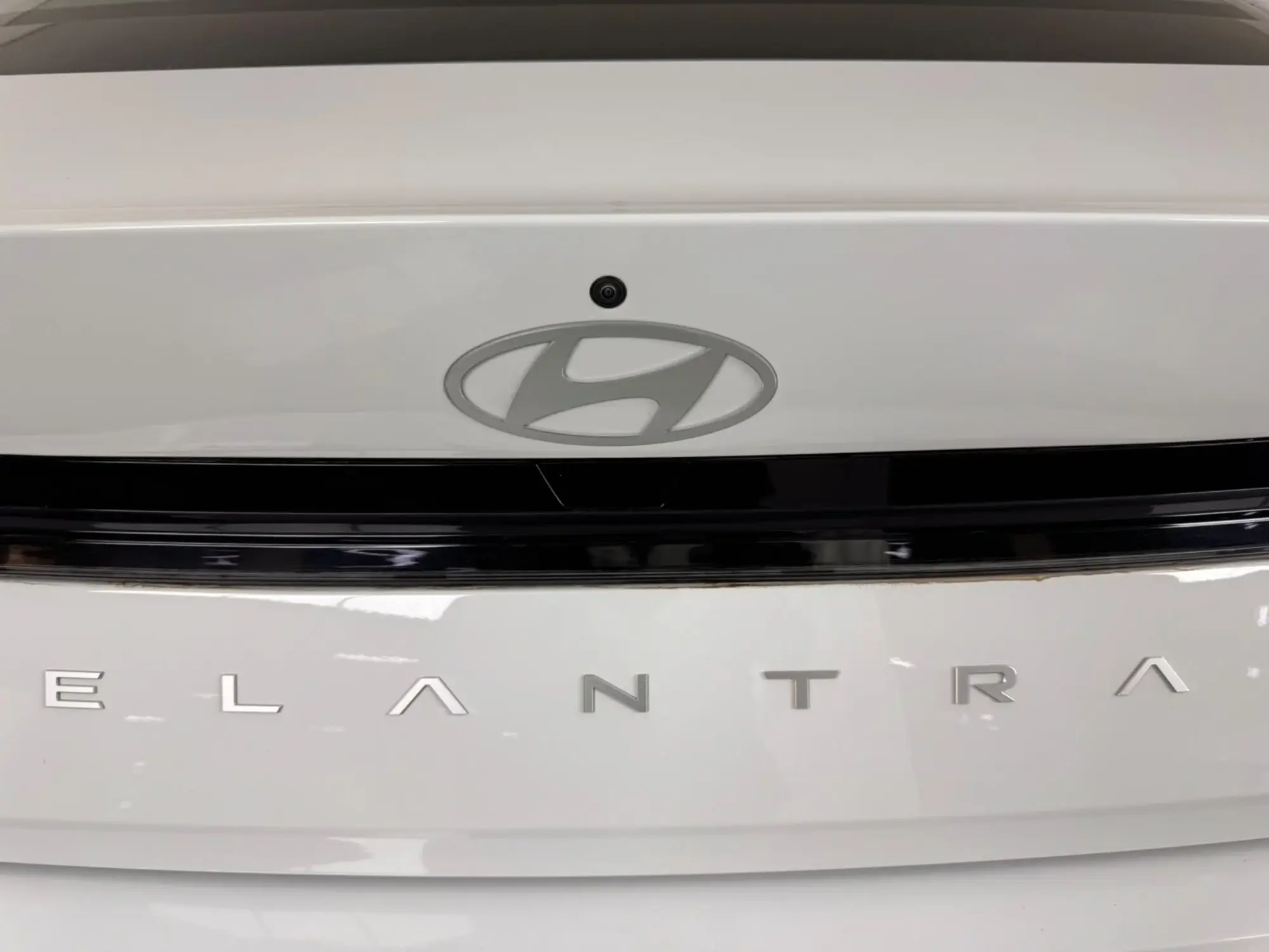 Hyundai Elantra Smart 2026