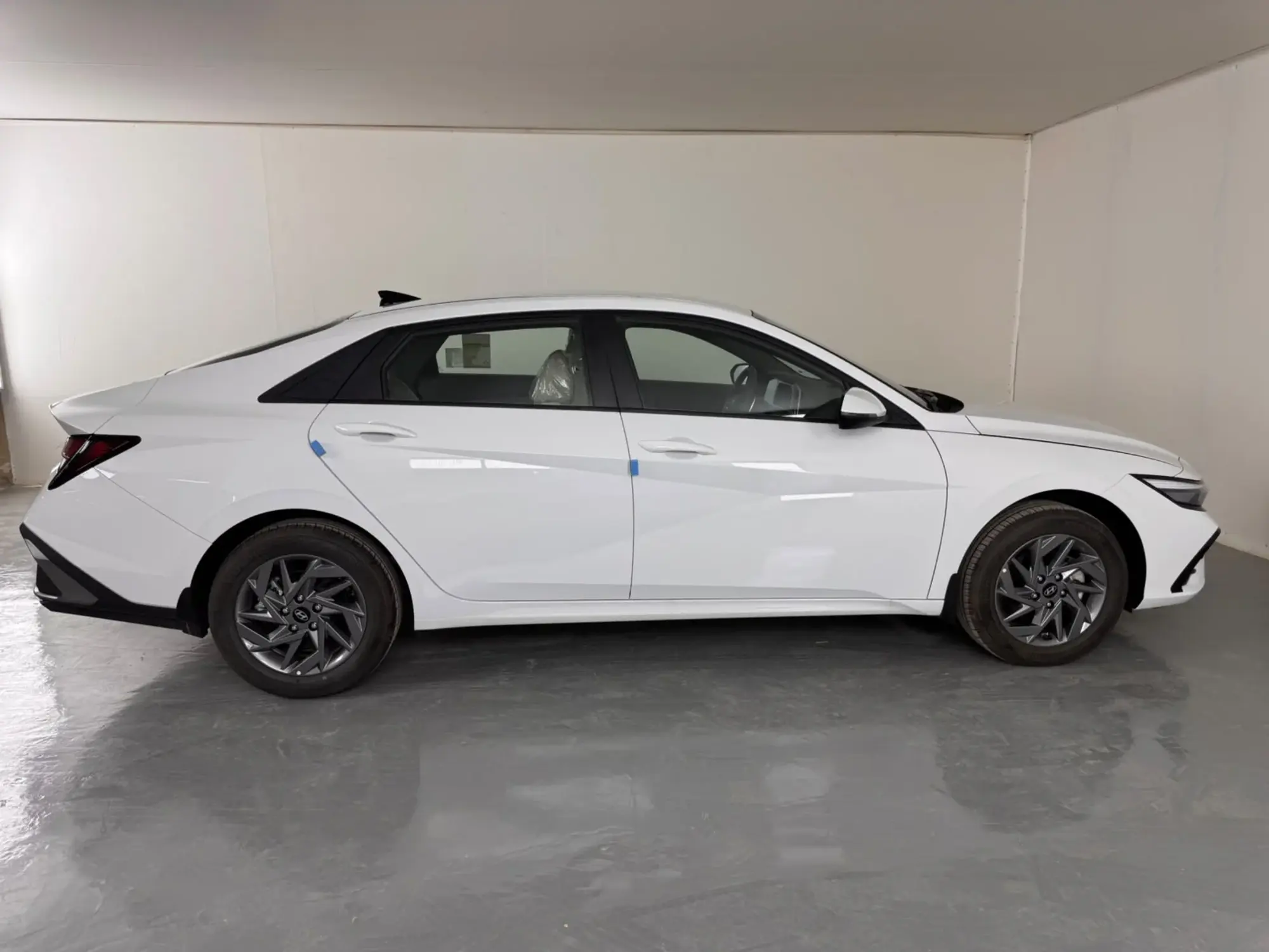 Hyundai Elantra Smart 2026