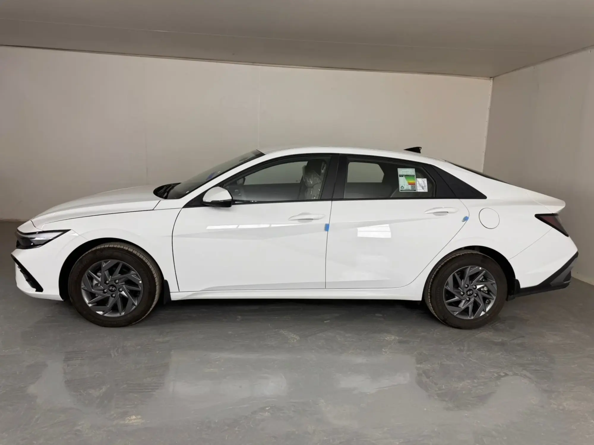Hyundai Elantra Smart 2026