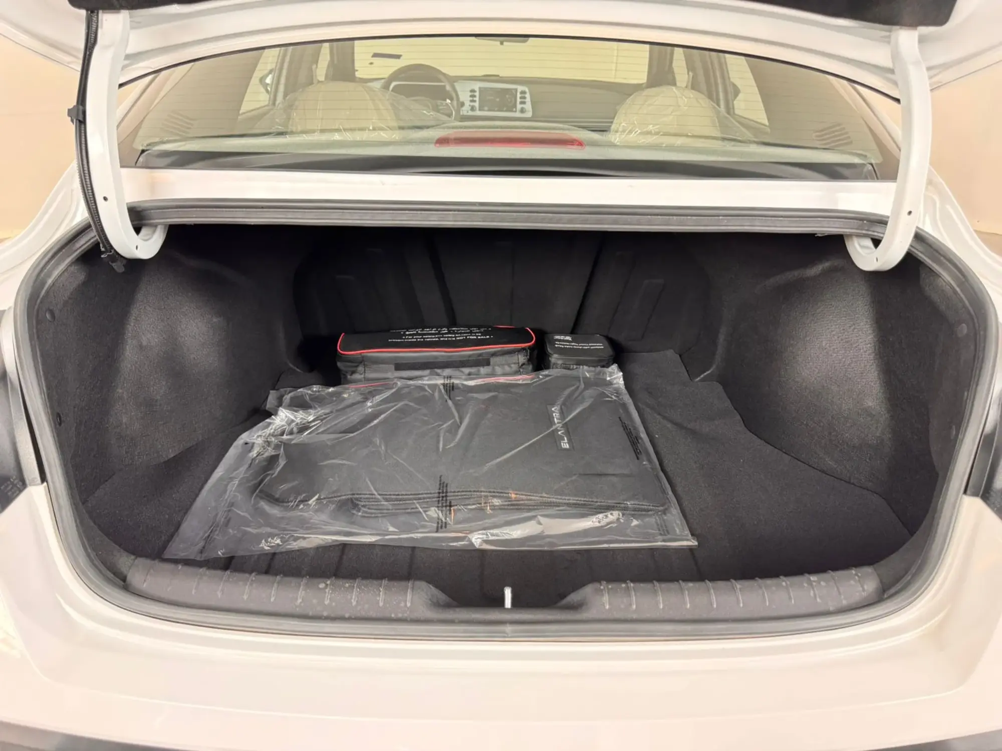 Hyundai Elantra Smart 2026