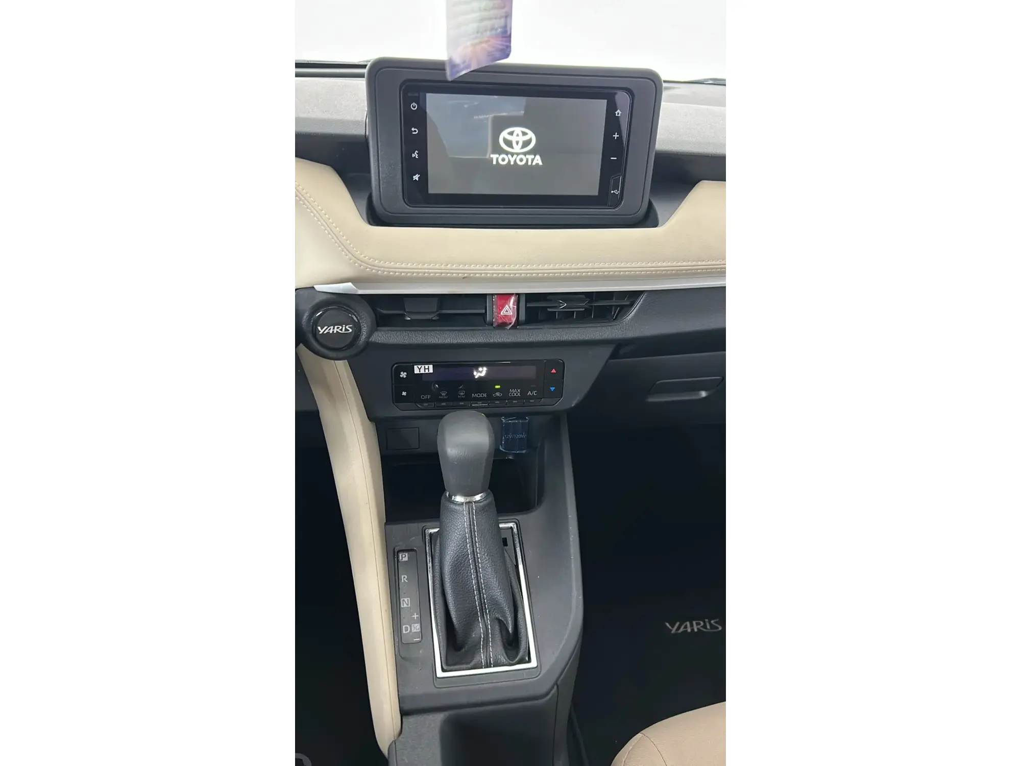 Toyota Yaris Y 2026
