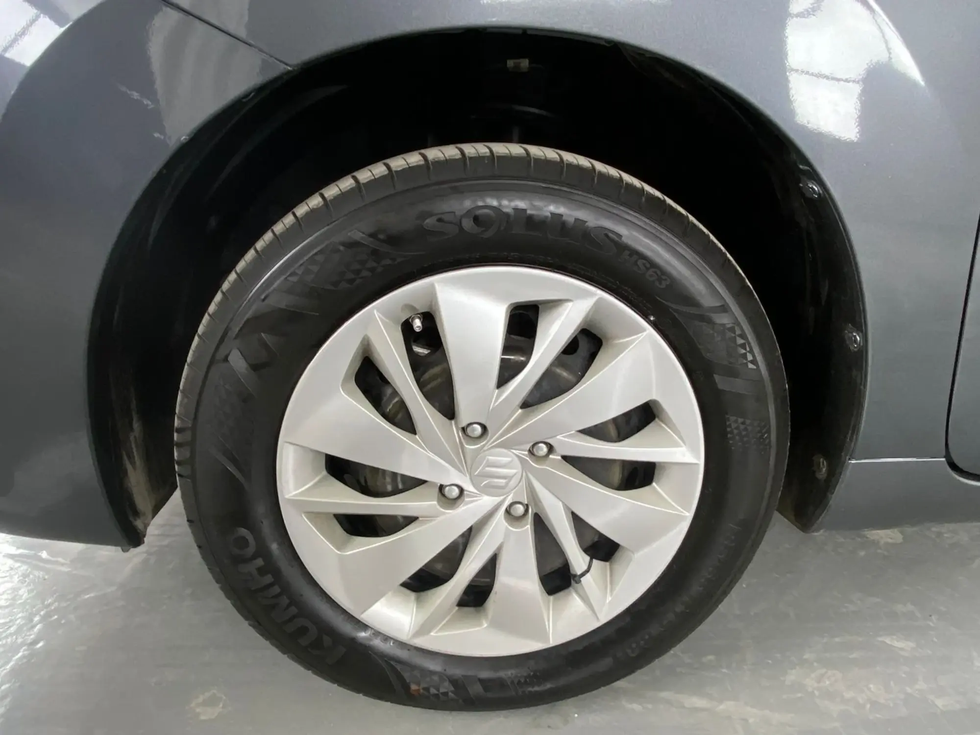 Suzuki Baleno GL 2024