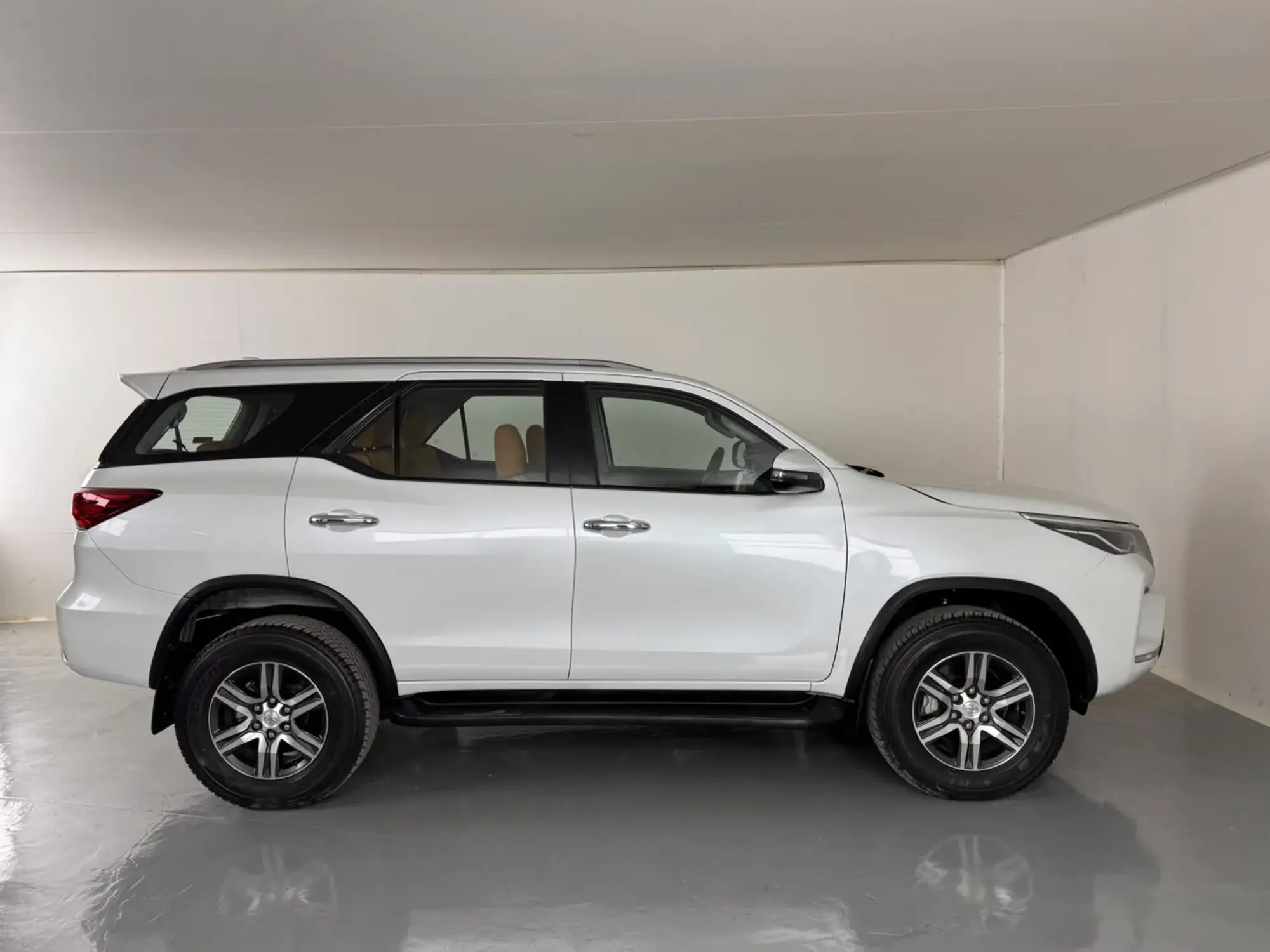 Toyota Fortuner GX2 2024