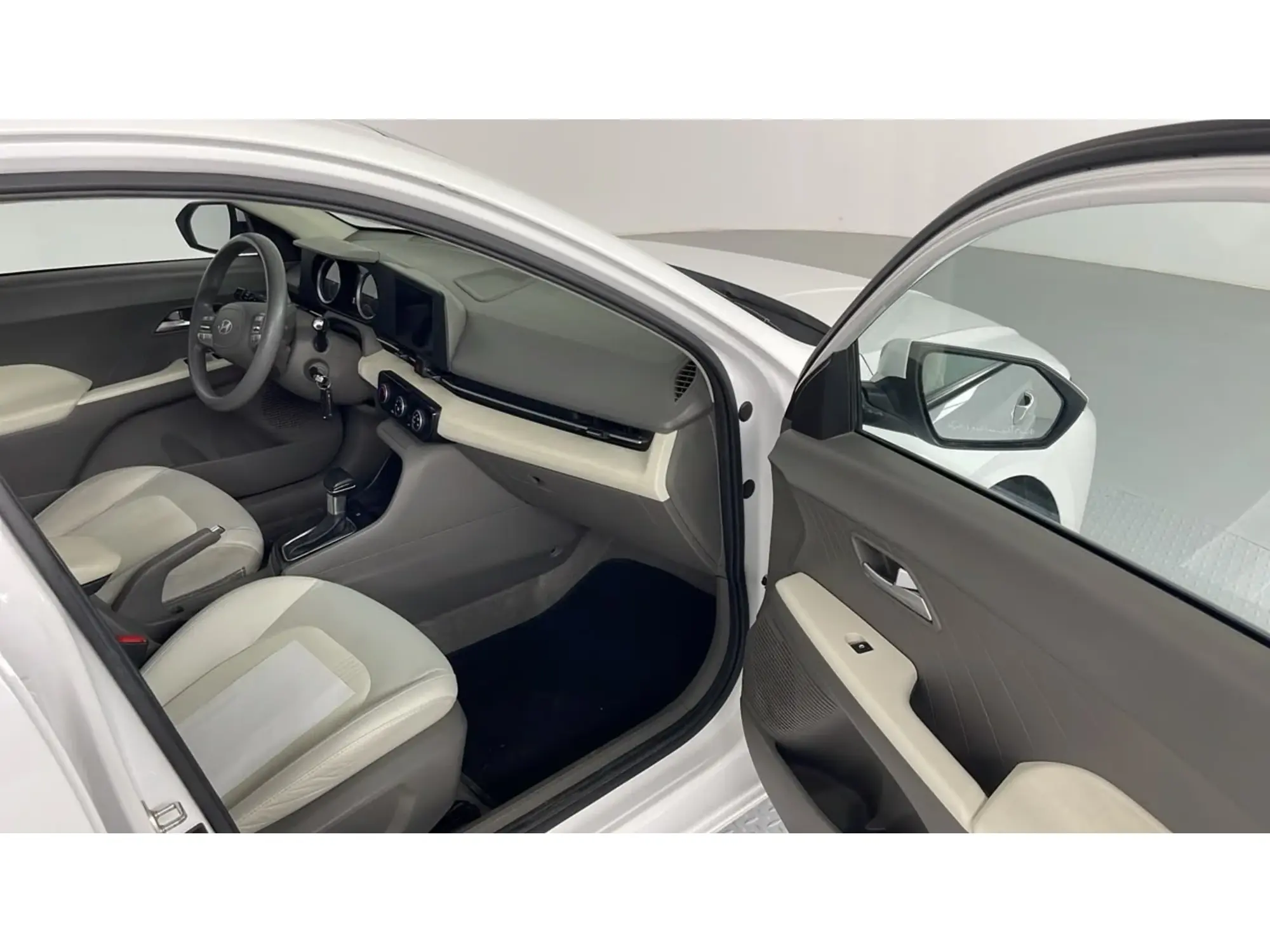 Hyundai Accent Smart 2024