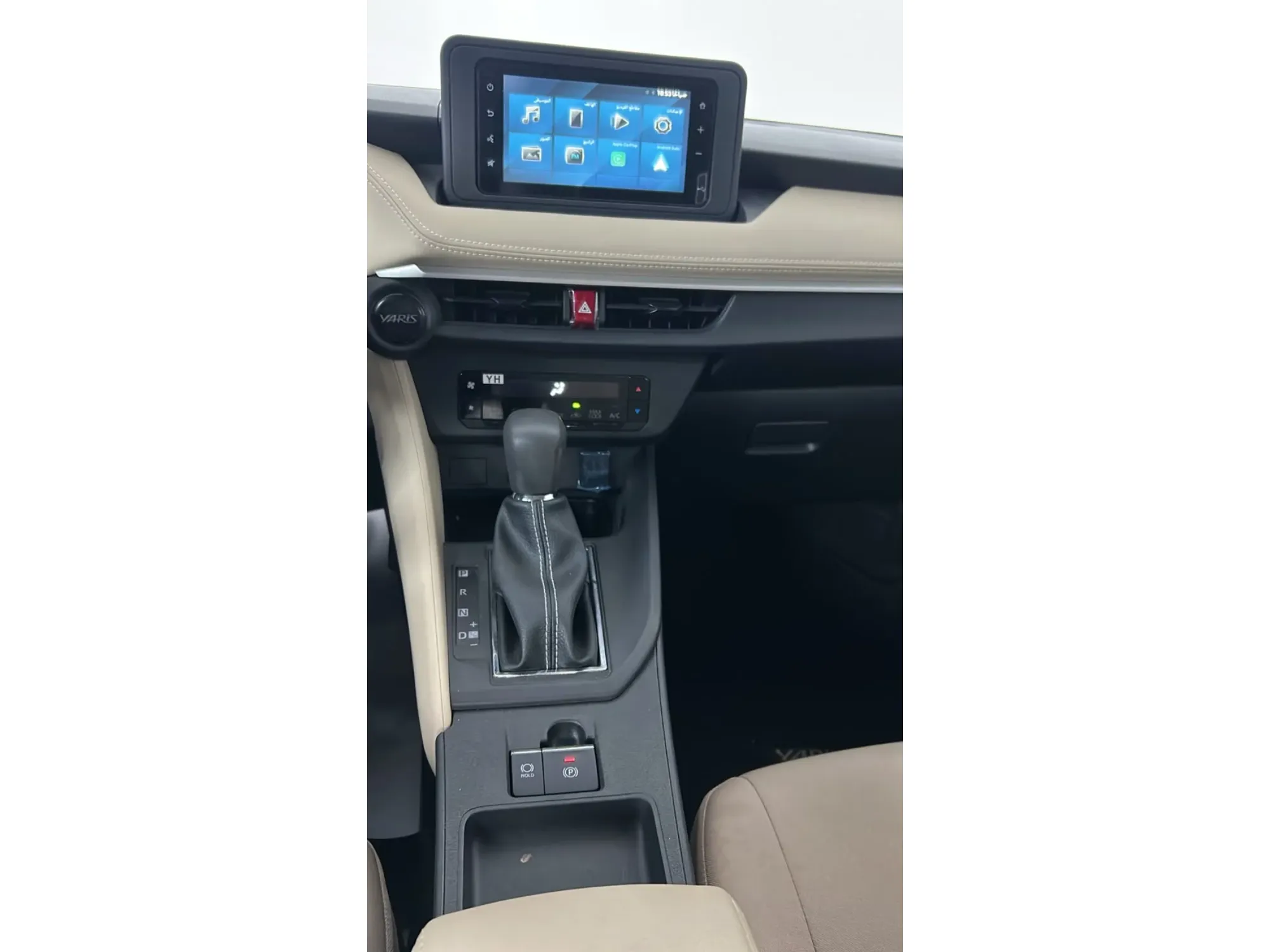 Toyota Yaris Y PLUS 2024