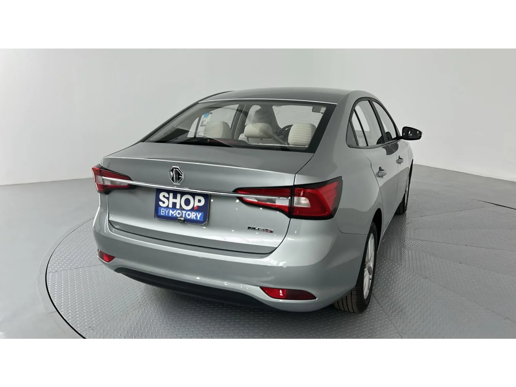 MG 5 STD 2025