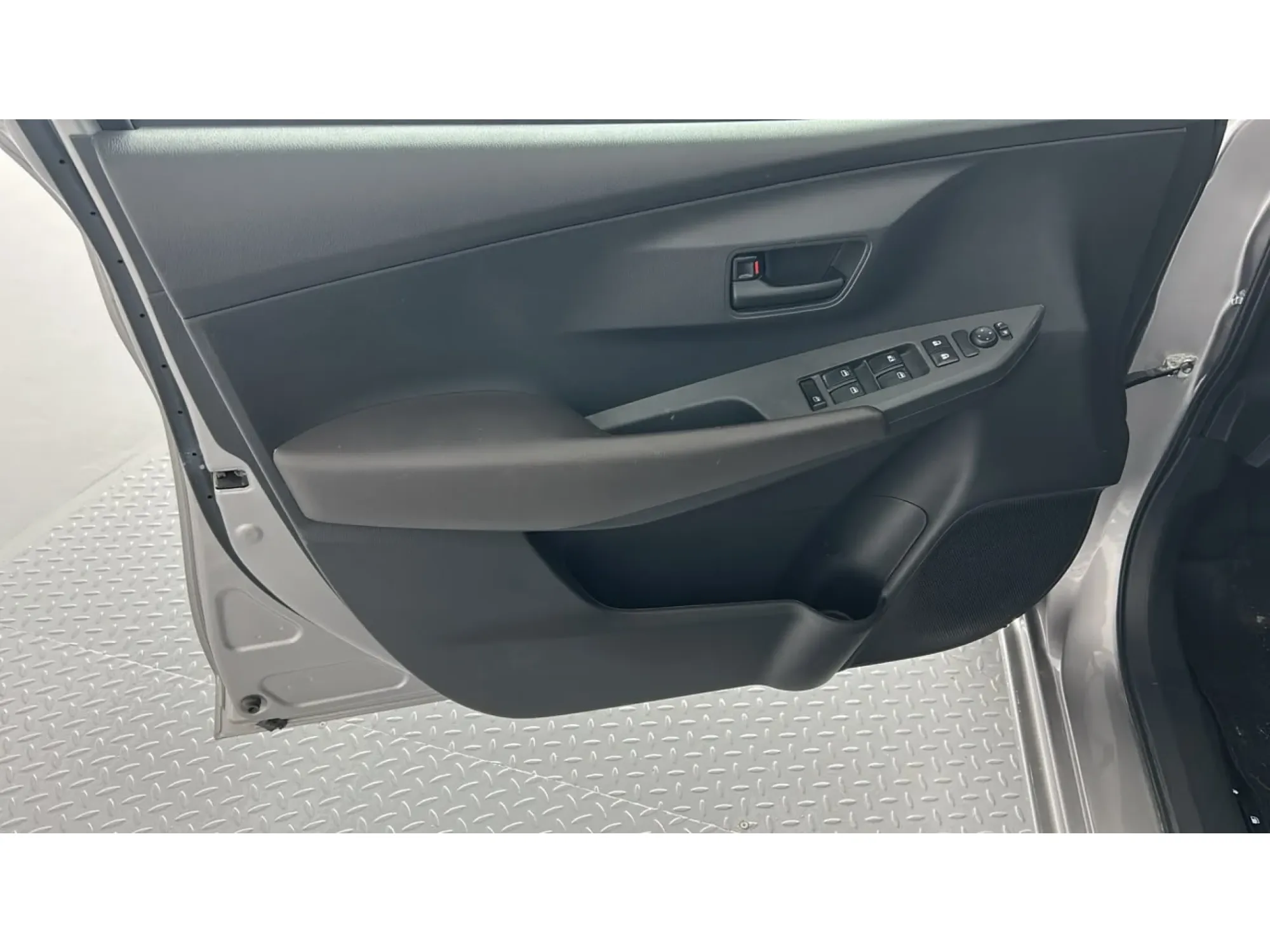 Toyota Yaris Y 2024