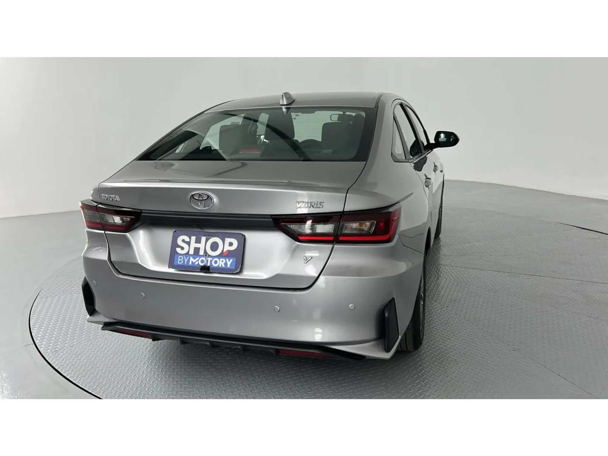 Toyota Yaris Y 2024