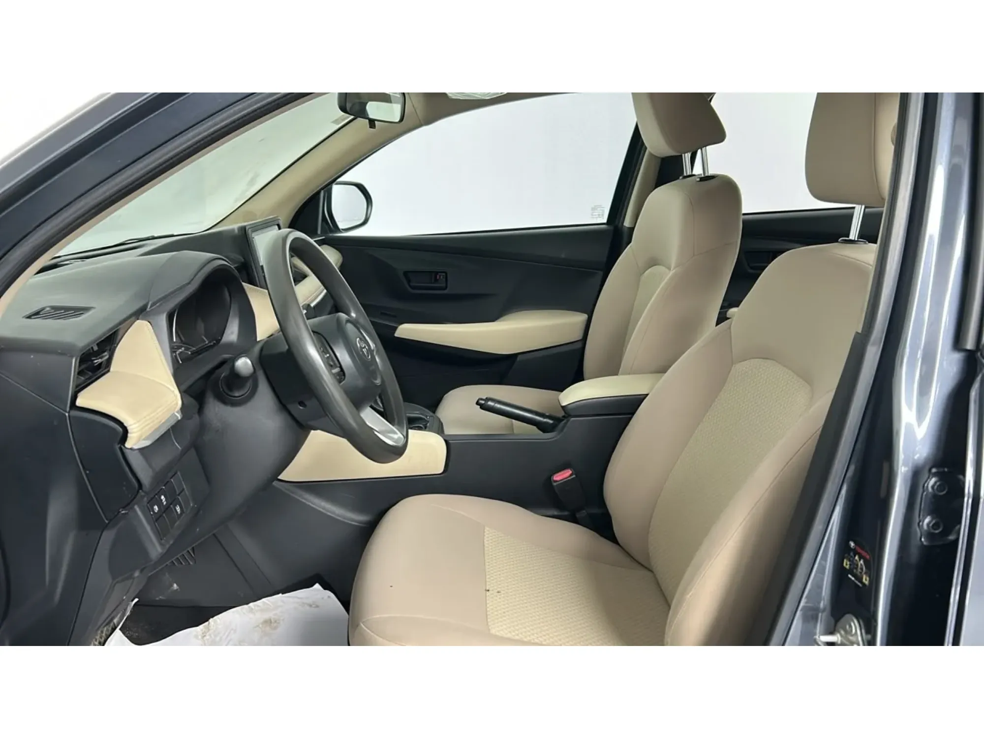 Toyota Yaris Y 2023