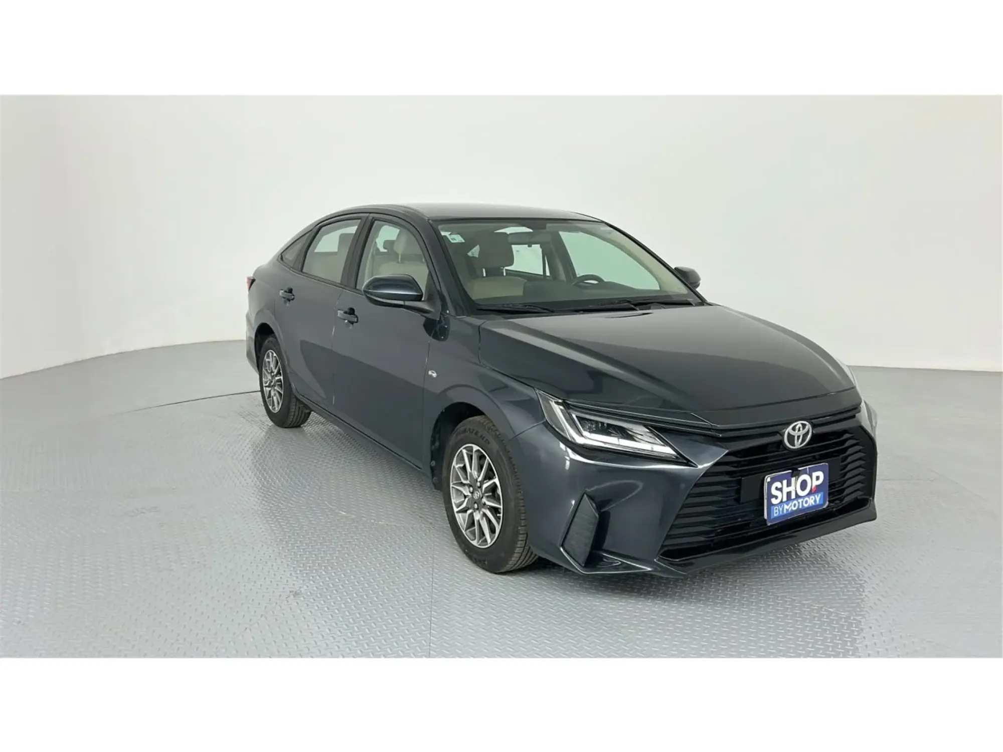 Toyota Yaris Y 2023