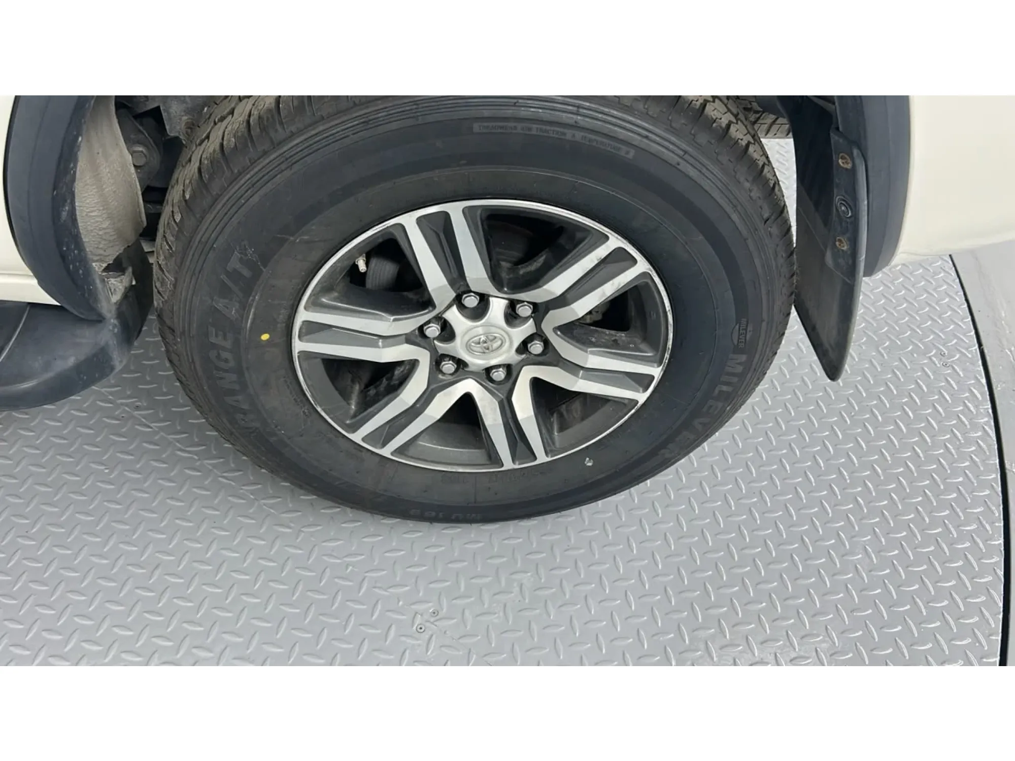 Toyota Fortuner VX1 2021