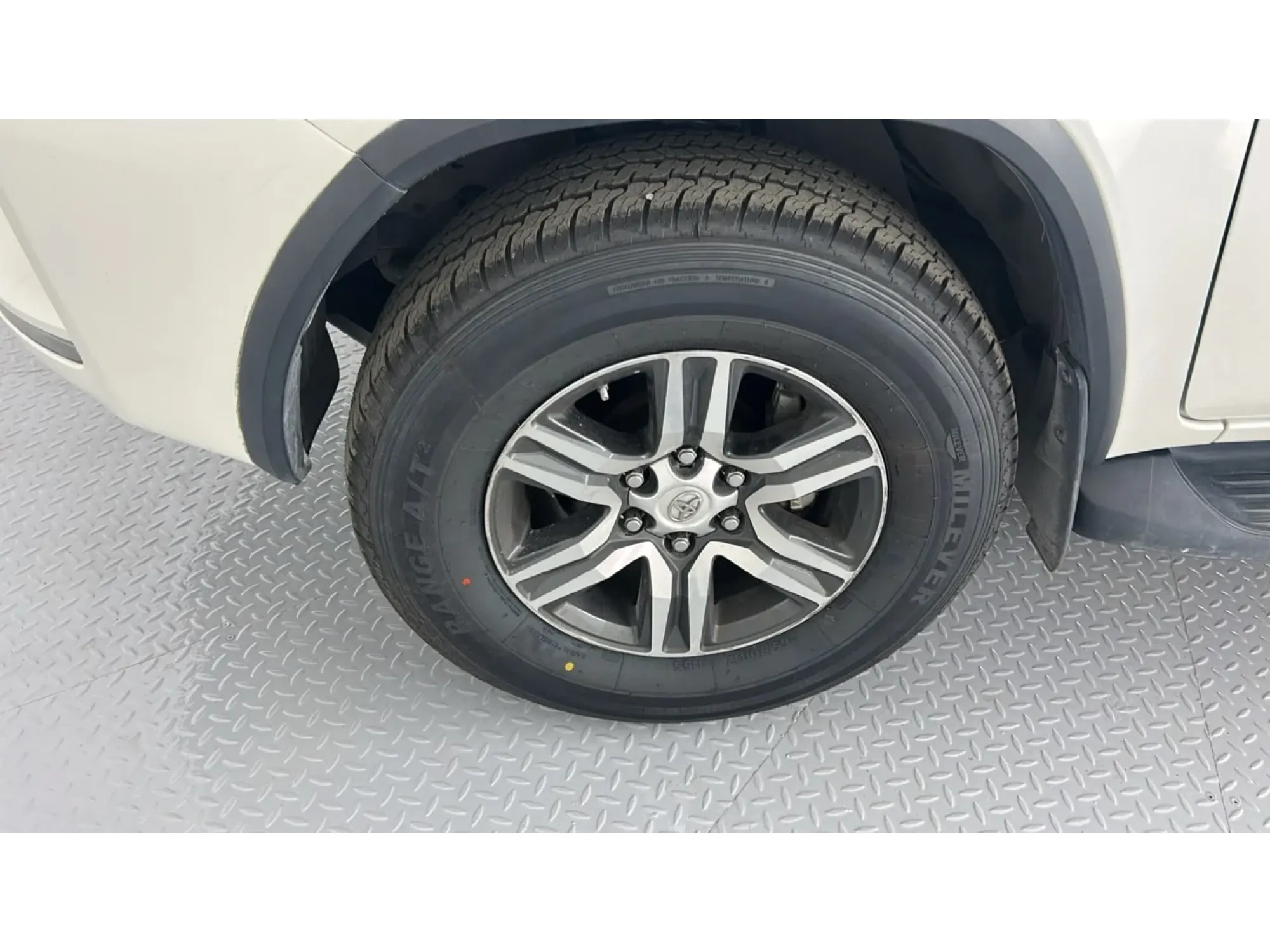 Toyota Fortuner VX1 2021