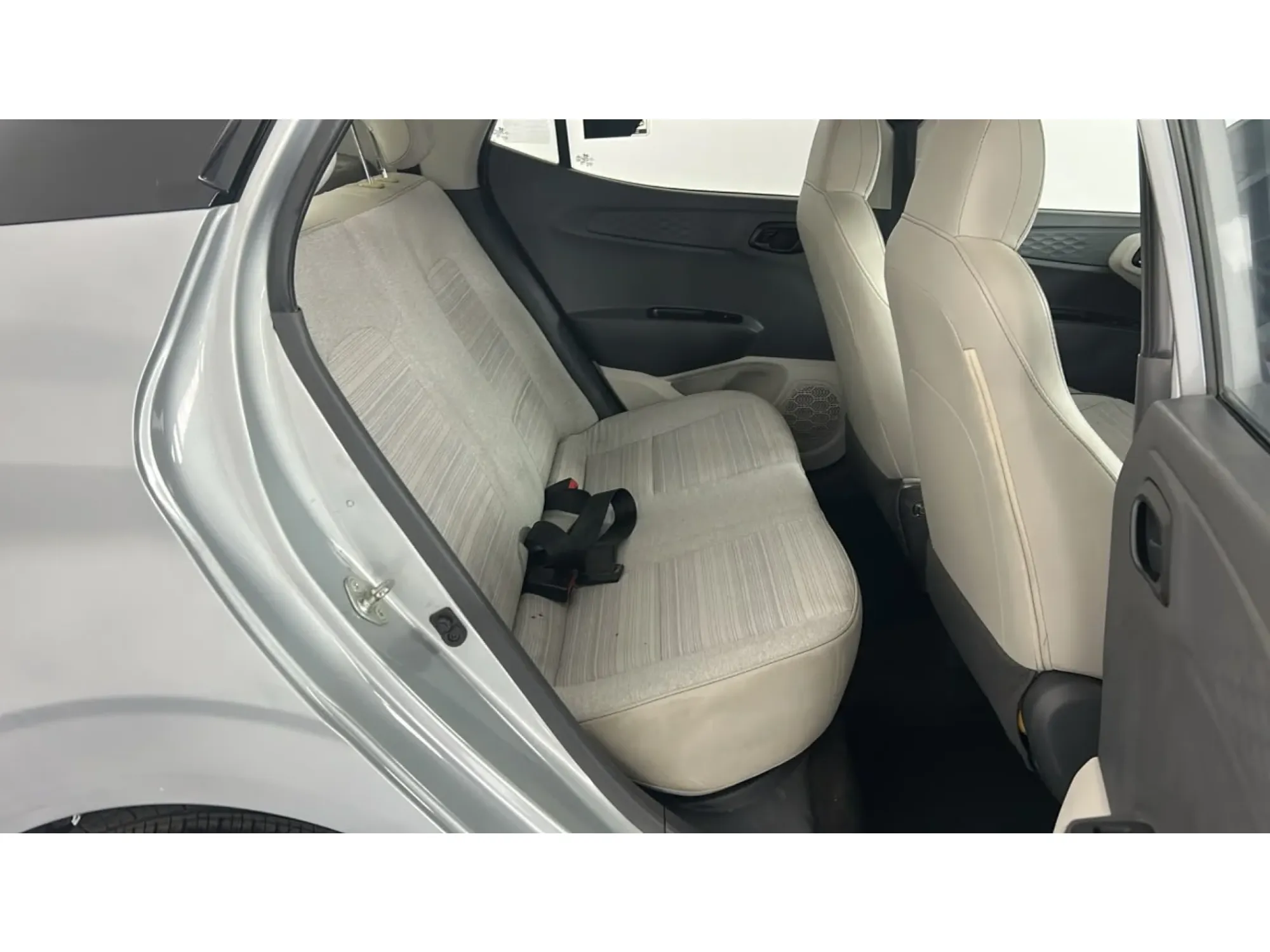 Hyundai GRAND i10 STD 2023