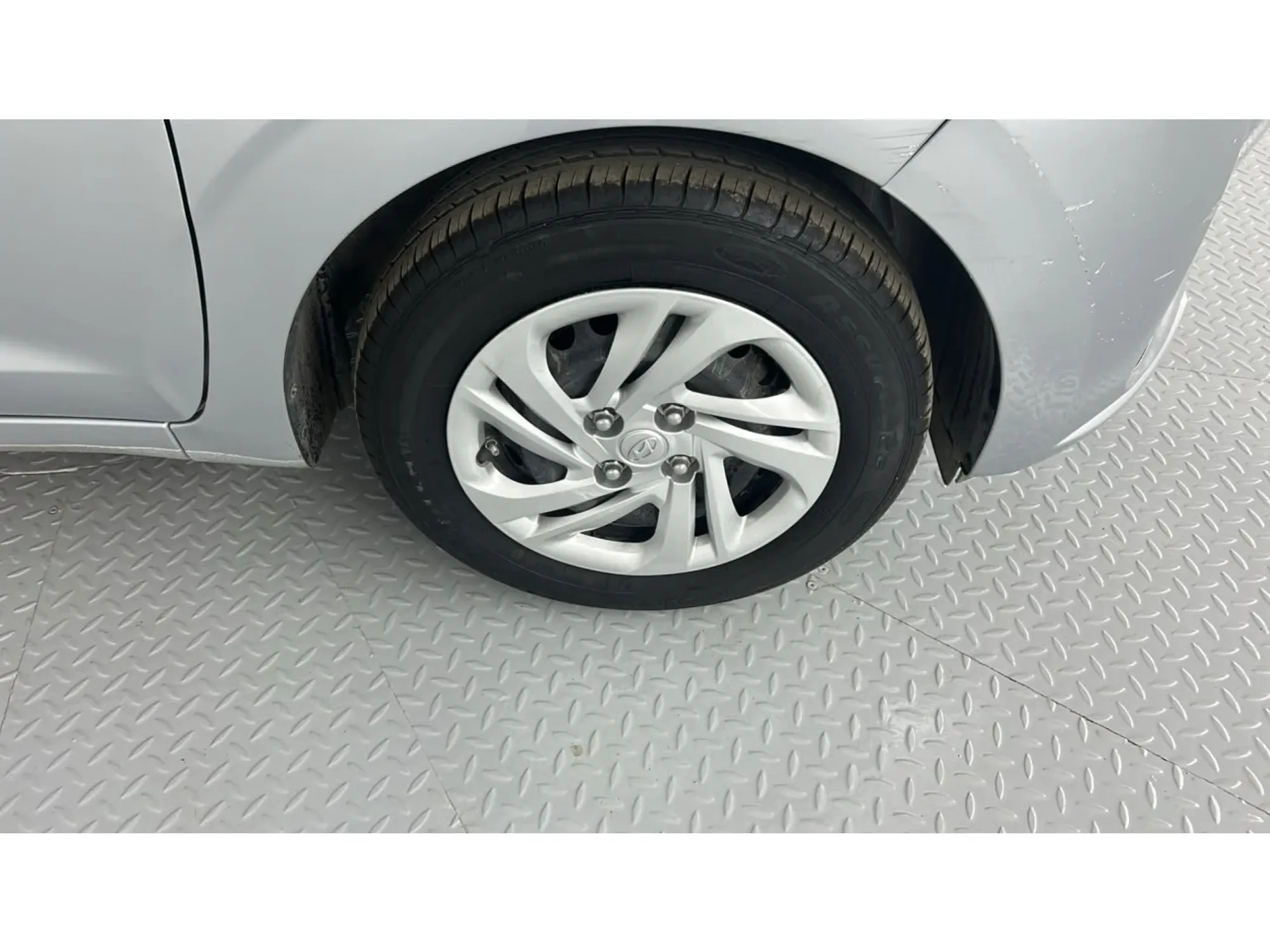 Hyundai GRAND i10 STD 2023