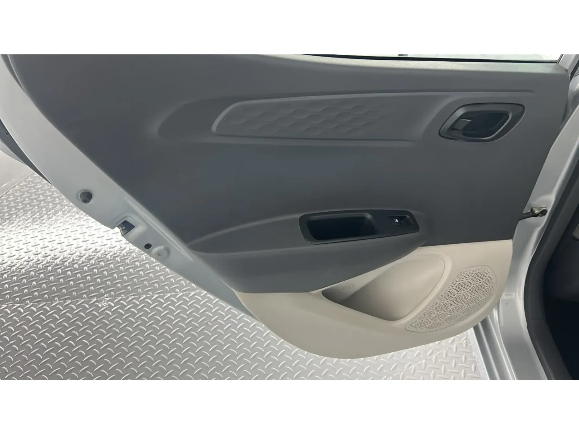 Hyundai GRAND i10 STD 2023