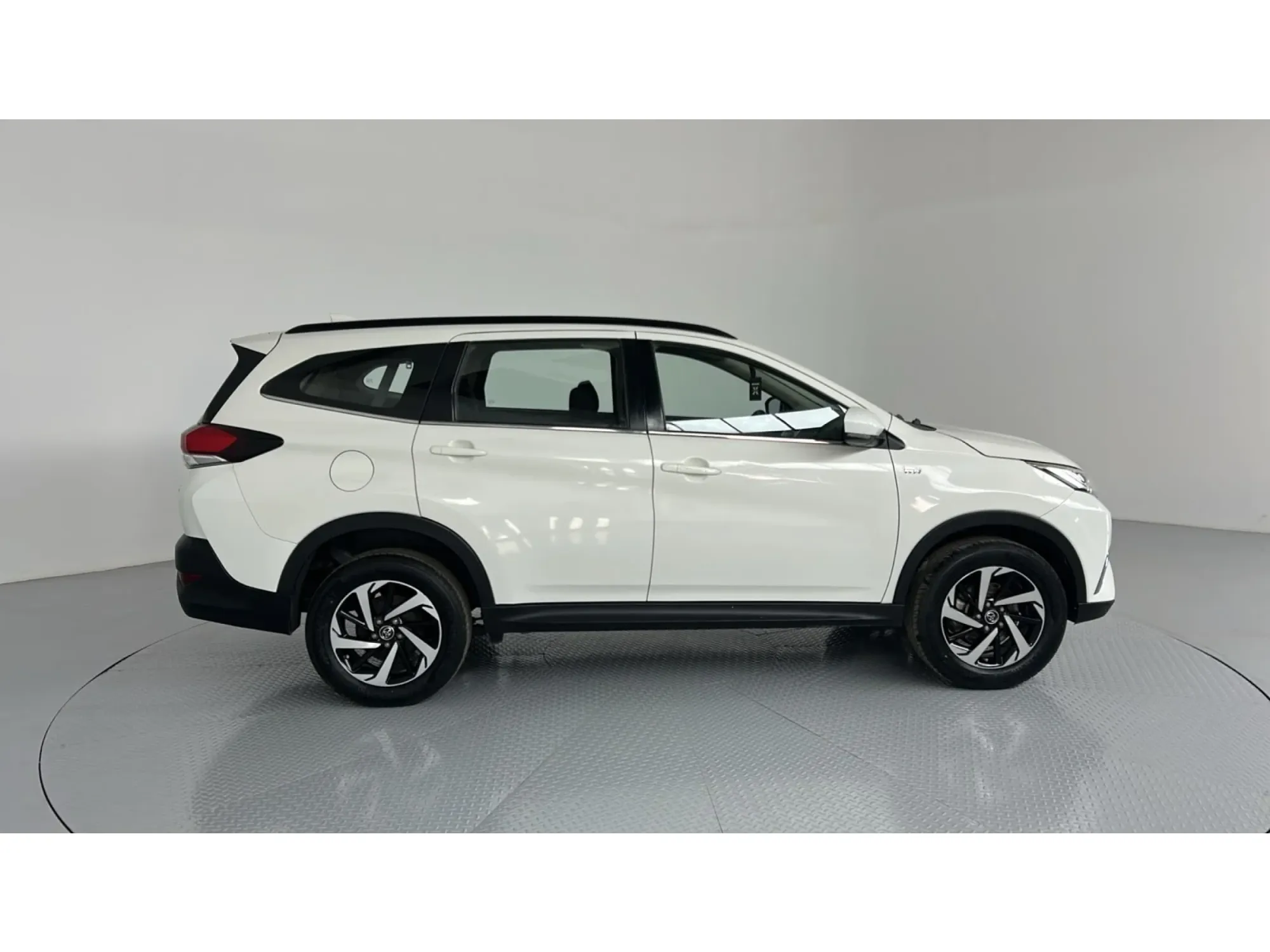 Toyota Rush Standard 2022