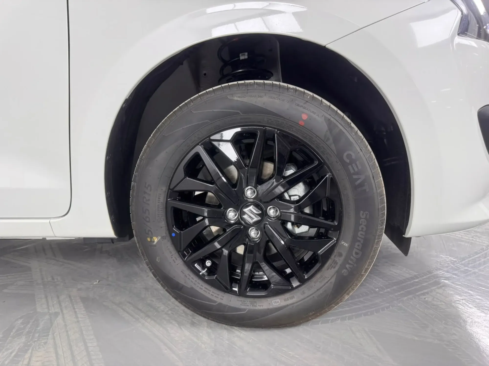 Suzuki Dzire GL 2027