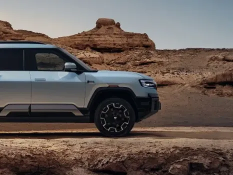 دينزا B8 5مقاعد 2027