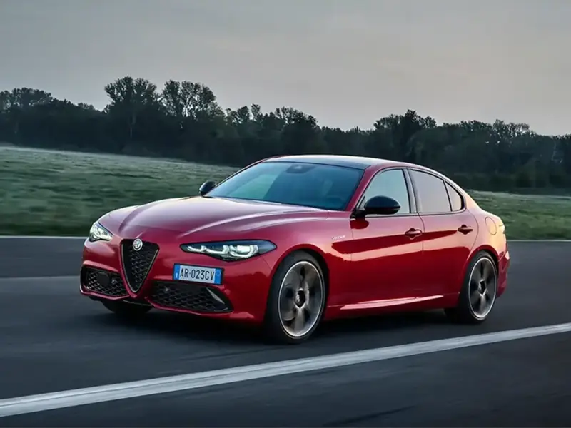 Alfa Romeo GIULIA Veloce 2025 1