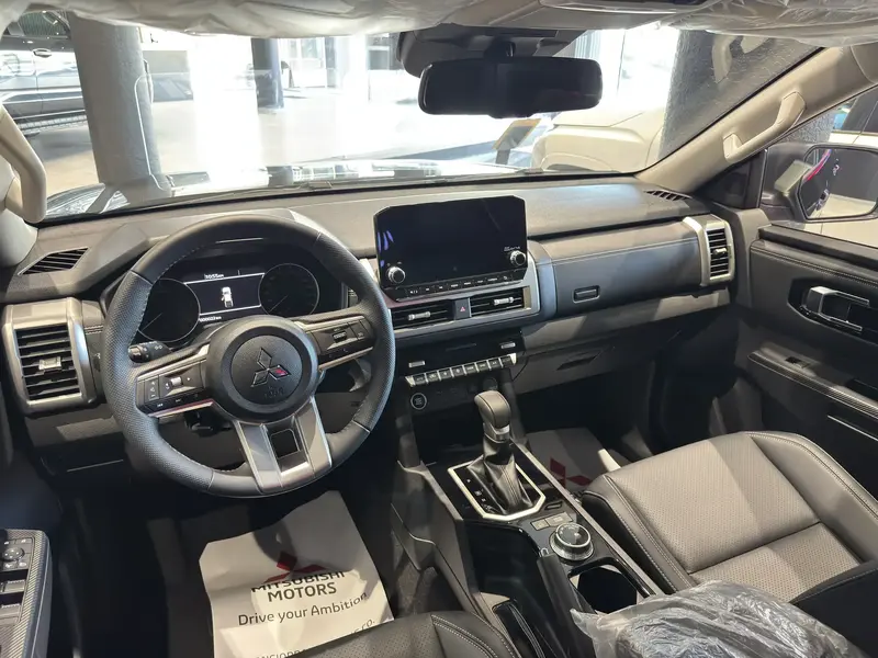 Mitsubishi L200 SPORTERO Black Edition 2026 6