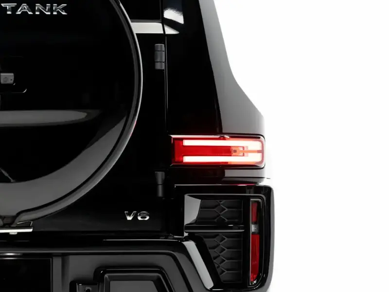 TANK 700 Premium 2027 4