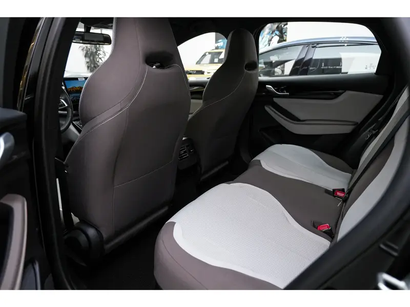 BYD Qin Plus DM-I 2026 11