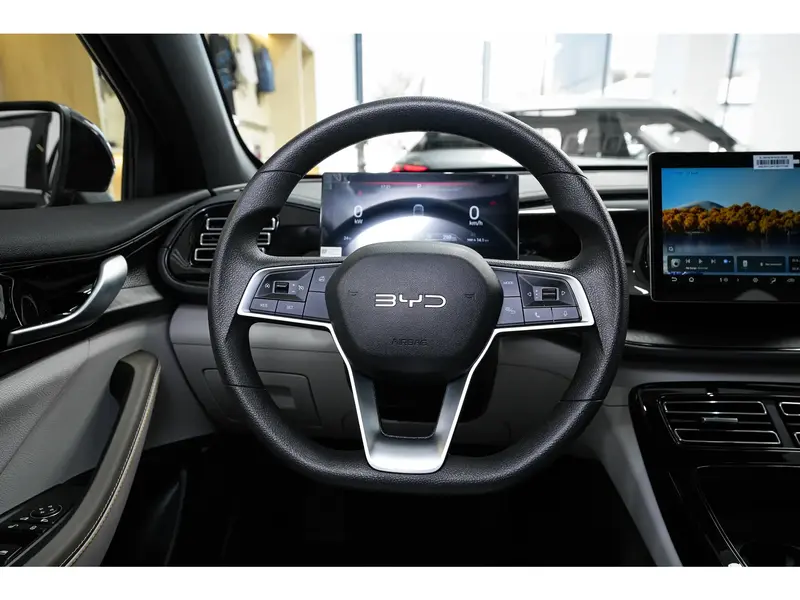 BYD Qin Plus DM-I 2026 6