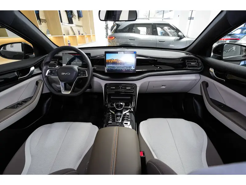 BYD Qin Plus DM-I 2026 5