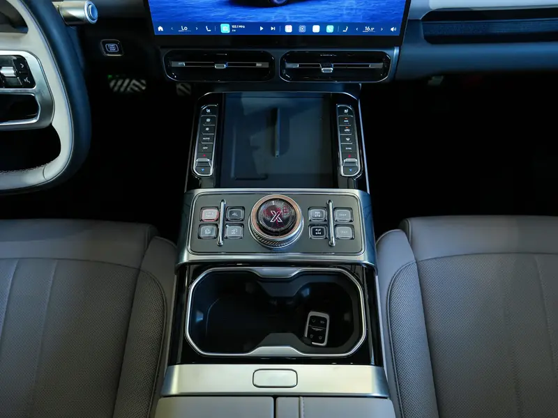 جيتور F700 PHEV 2027 9