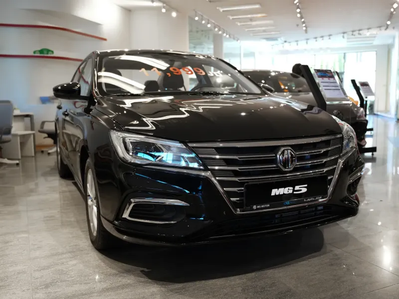 ام جي 5 1.5L STD 2025 2