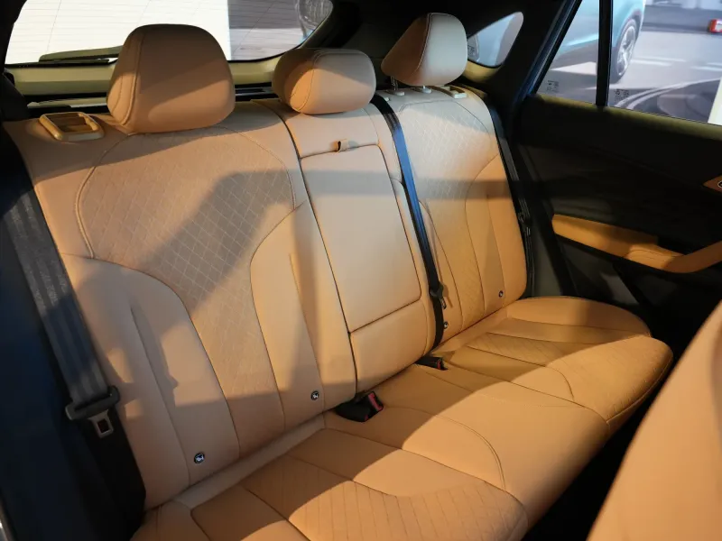 ام جي HS Hybrid+ Delux 2026 12
