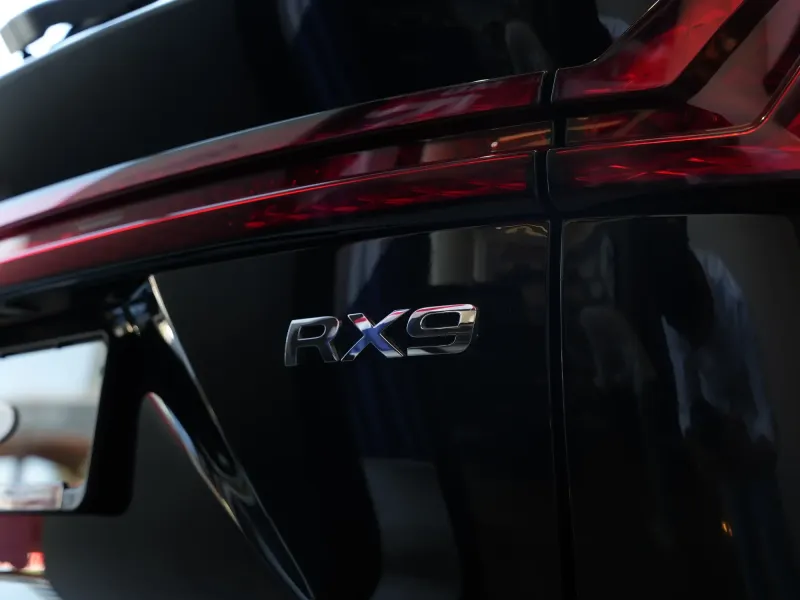 MG RX9 Luxury 2025 4