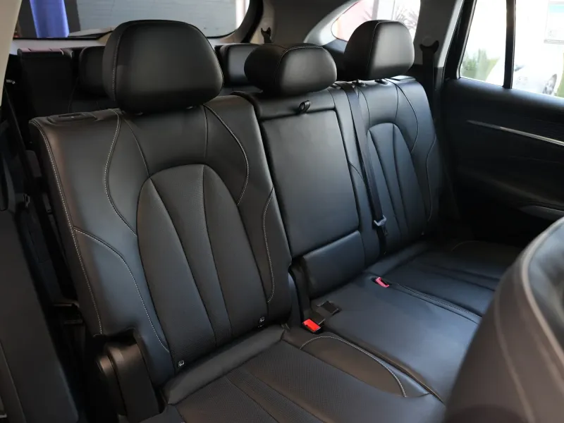 MG RX9 Luxury 2025 16