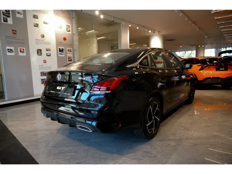 ام جي GT LUX 2025 5