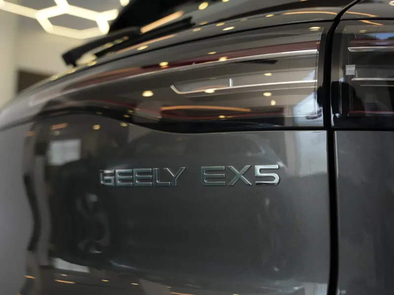 جيلي EX5 Pro 2026 4