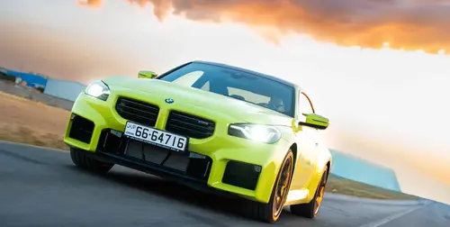 تجربة قيادة BMW M2 مع فريق موتري: حينما يعود الماضي بقوة!