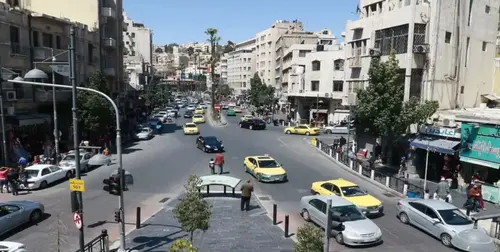 تركيب إشارات ضوئية ذكية في العاصمة عمّان لإدارة حركة المرور تلقائياً