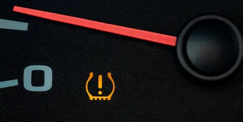 دليل نظام مراقبة ضغط الإطارات TPMS وأهم التنبيهات والأعطال