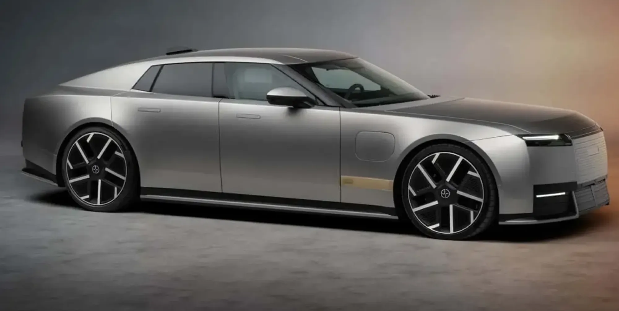 جاكوار Type 01 الكهربائية تكشف الوجه الجديد للعلامة البريطانية!